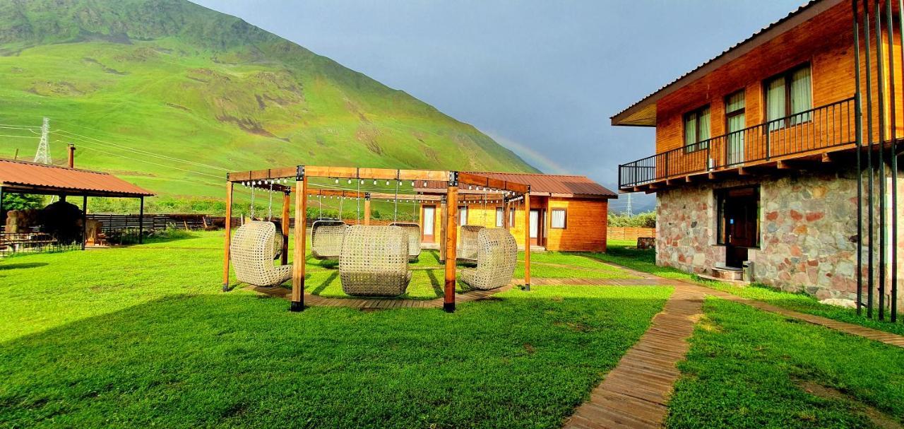 Hotel Migu Yard Kazbegi Exterior photo