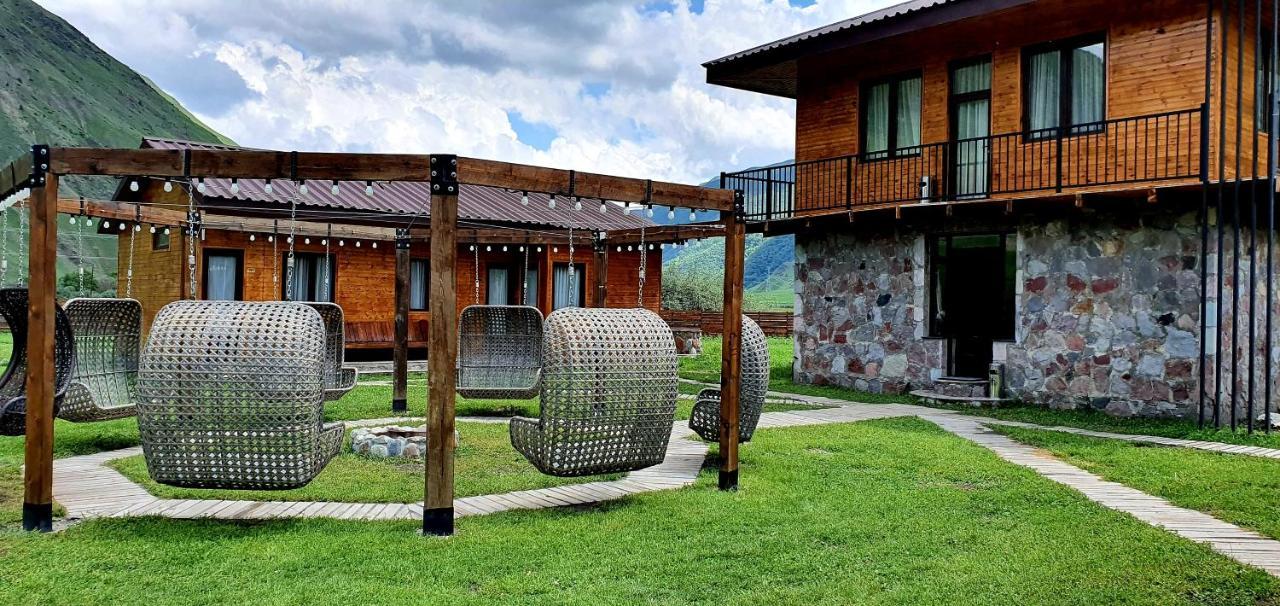Hotel Migu Yard Kazbegi Exterior photo