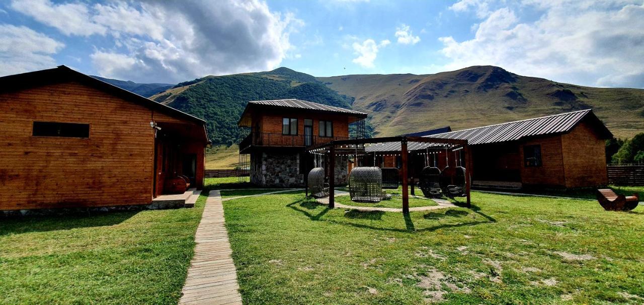 Hotel Migu Yard Kazbegi Exterior photo