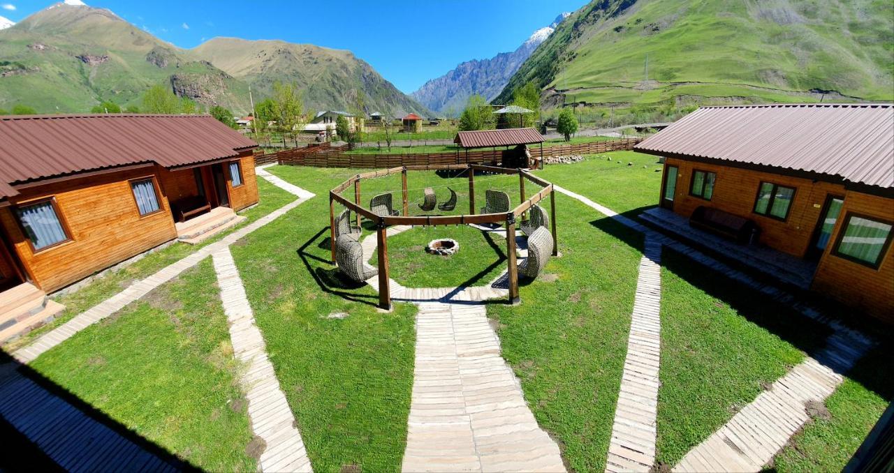 Hotel Migu Yard Kazbegi Exterior photo